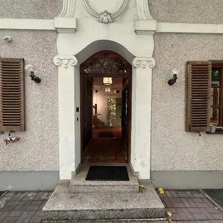 Historic Elegance And Modern Comfort * Augsburg