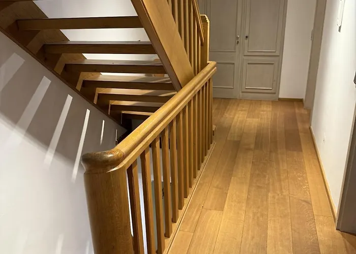 Historic Elegance And Modern Comfort *